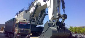 Large Mobile Hydraulic Cylinders on Mining Shovel